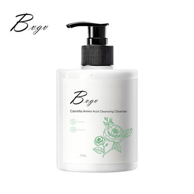 Faça massagens delicadamente o limpador natural ácido Salicylic Exfoliating da cara do limpador facial