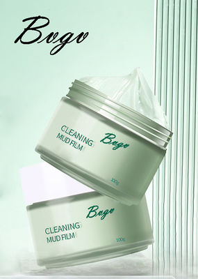 Minimize a cúrcuma Clay Mask dos poros